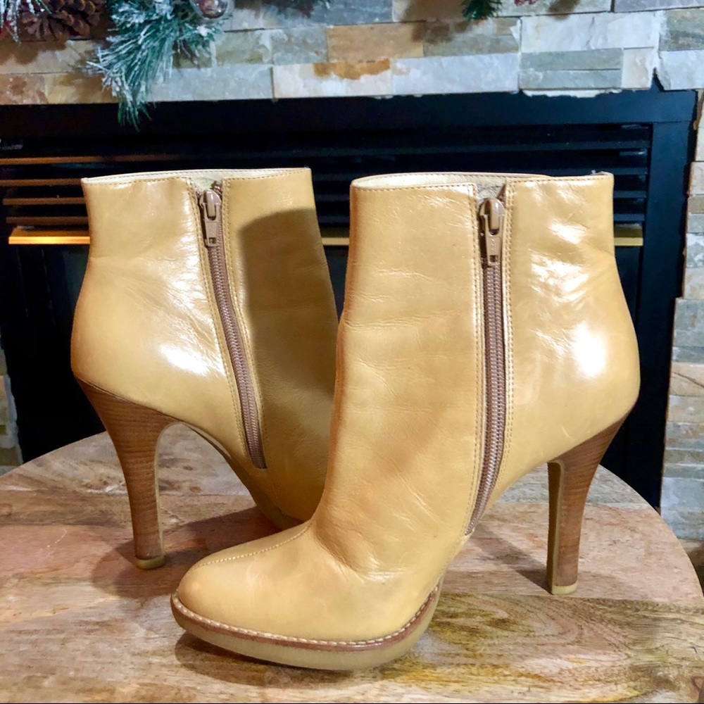 Boutique 58 Camel Jaleesa Heeled Boot Sz 8.5